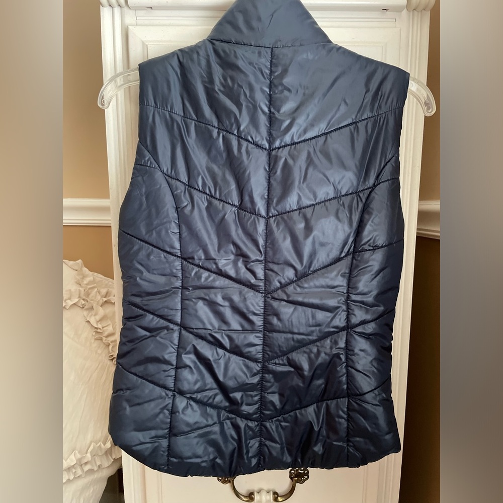 Aeropostale Navy Blue Vest with Light Blue Interior - Picture 5 of 5